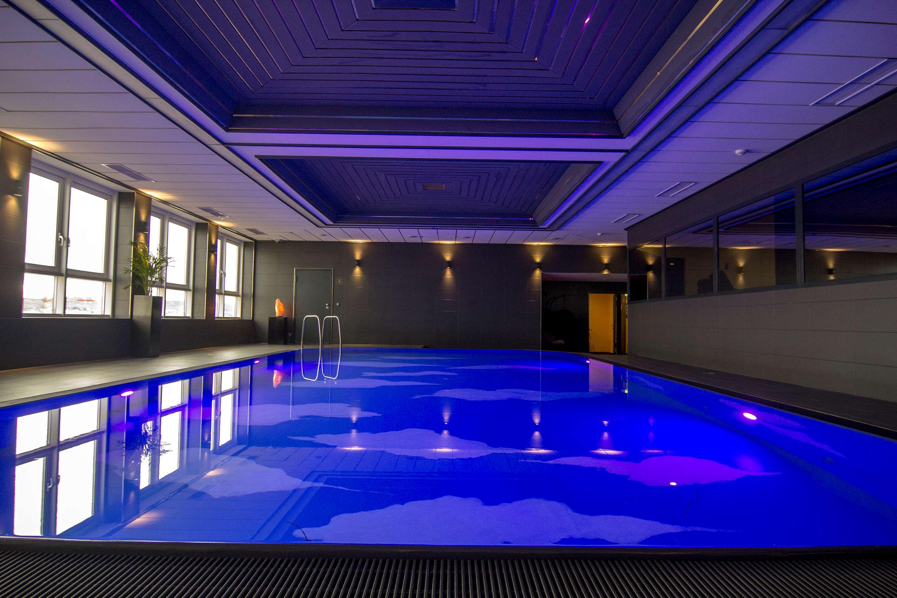 Western Plaza Hotel 4*